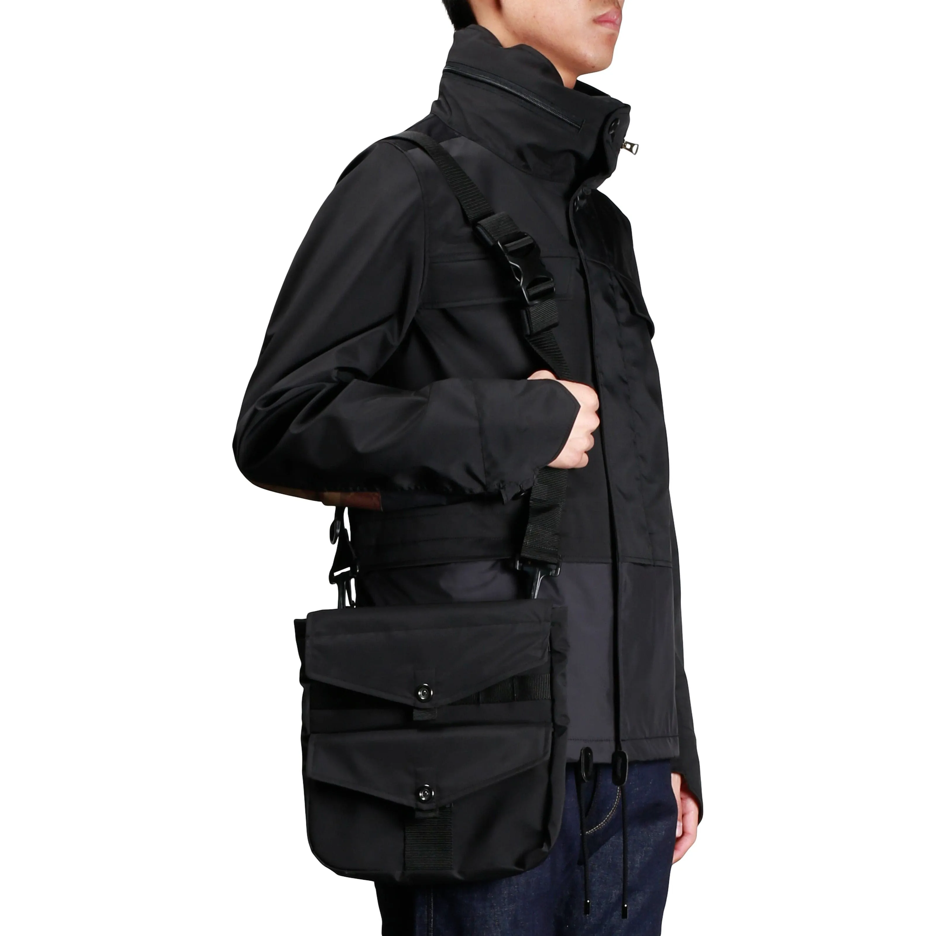 3 LAYER LAMINATED PACKABLE JACKET