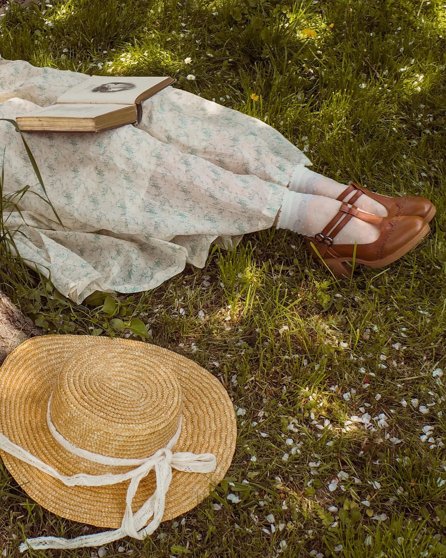 Alice 19 | Garden Floral linen dress