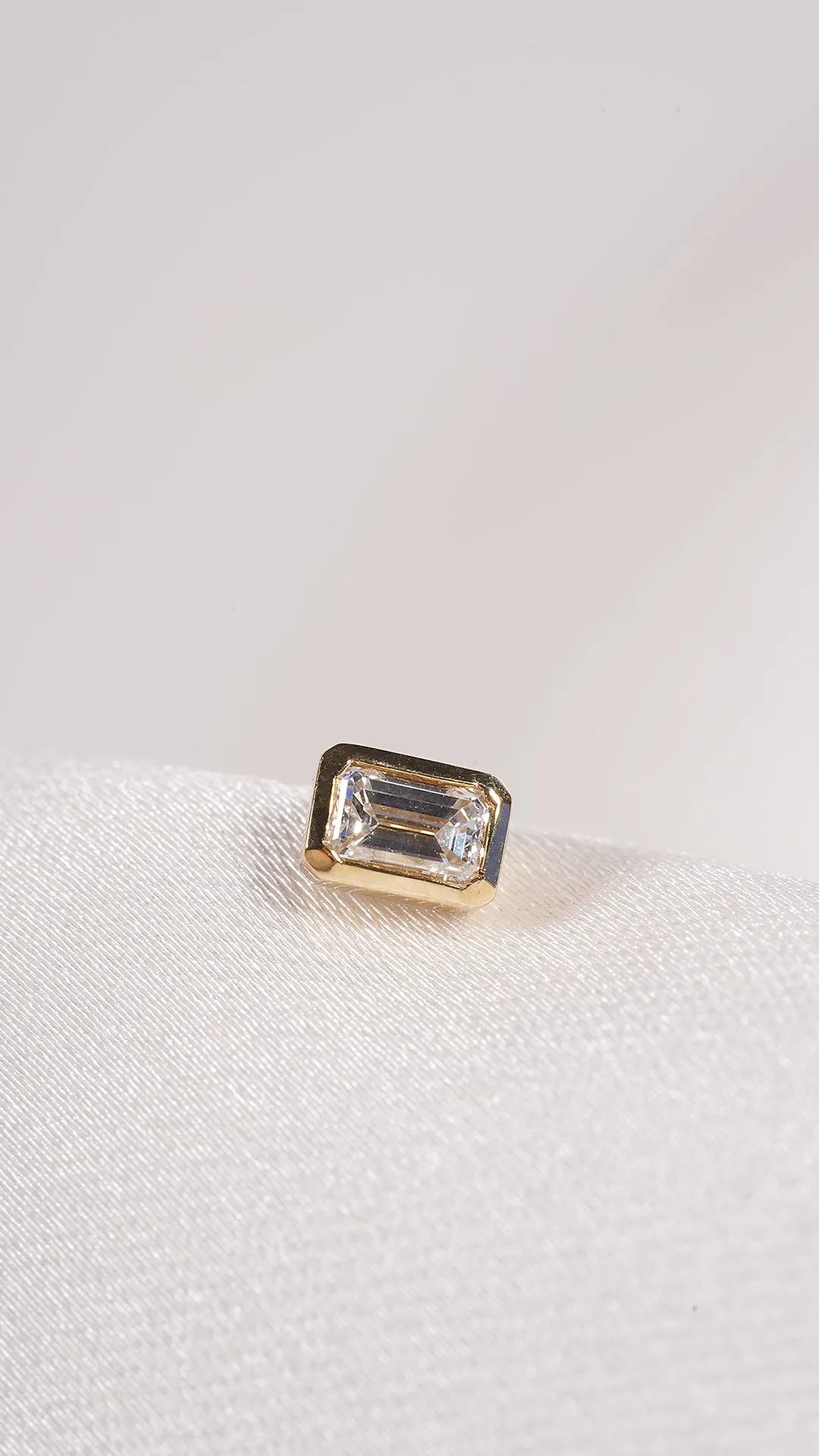 Elin Stud 9K Yellow Gold