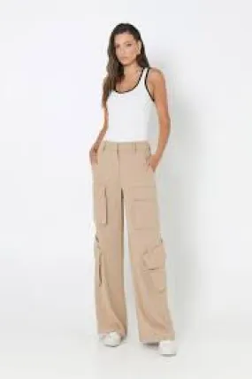 MADISON THE LABEL-BLANE CARGO PANTS-CAMEL