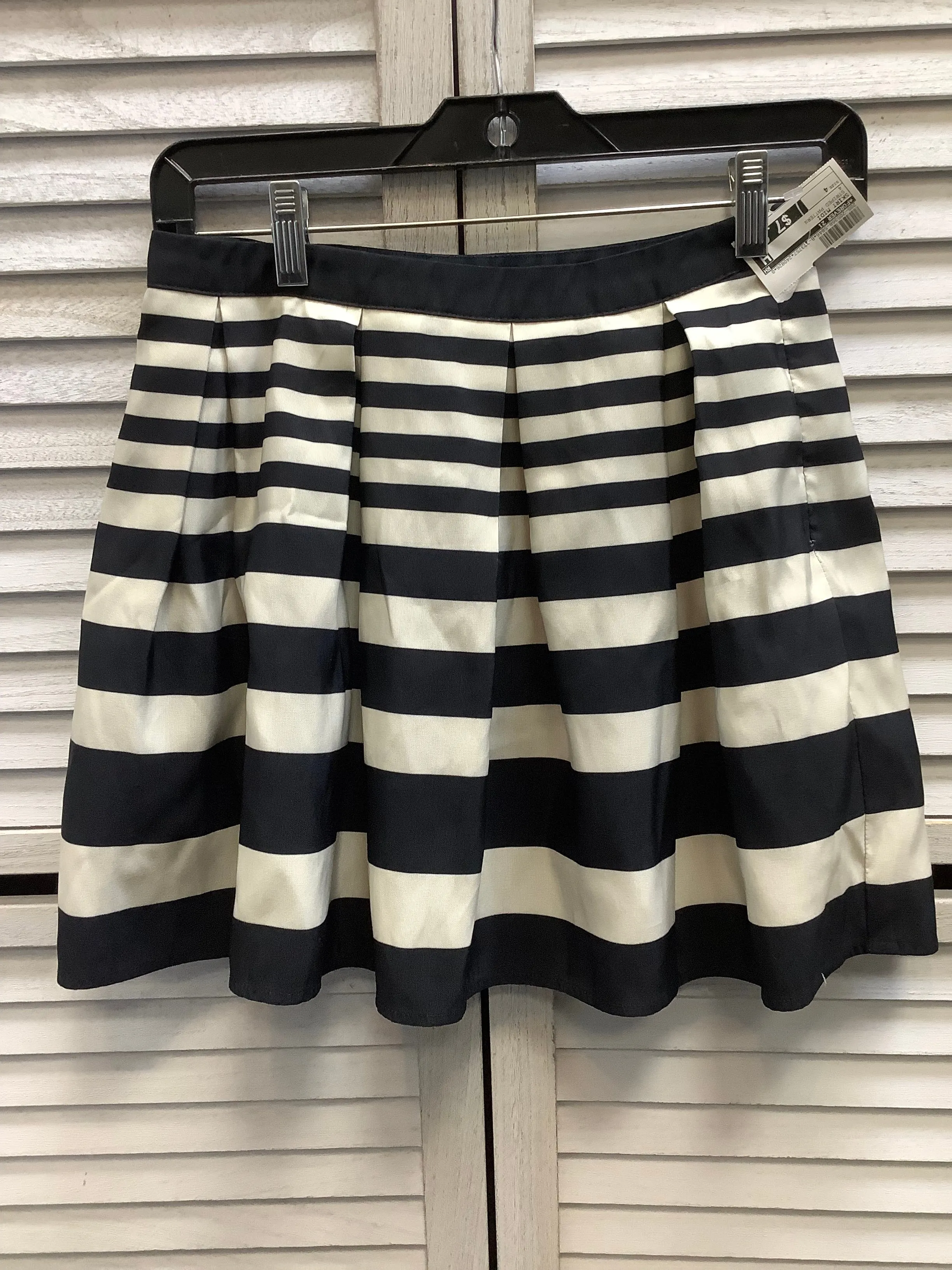 Skirt Midi By Forever 21 In Striped Pattern, Size: 4