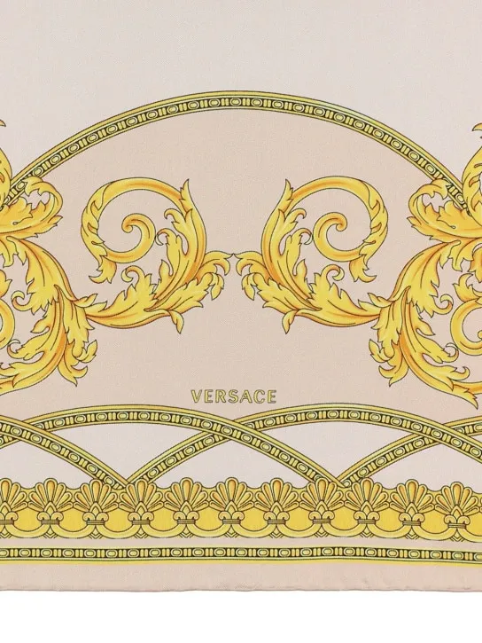 Versace   La Coupe printed silk twill foulard 